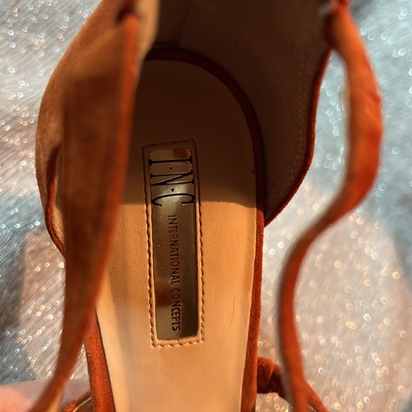 I-N-C suede fringed ,zipper back heels - Picture 4 of 9